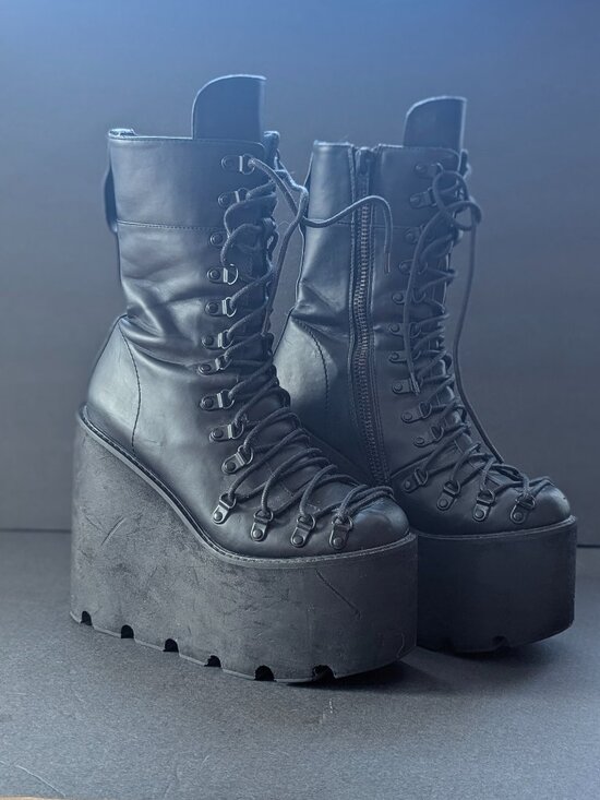 Black platform lace-up boots - Current Mood (Traitor) - Picture 1 of 6